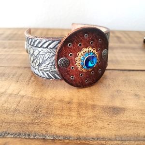 Bracelet - leather cuff